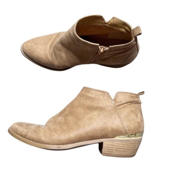 Qupid Women's Suede Chestnut Brown Beige Gold Accent Zip Up Ankle Boot Booties - Picture 5 of 16